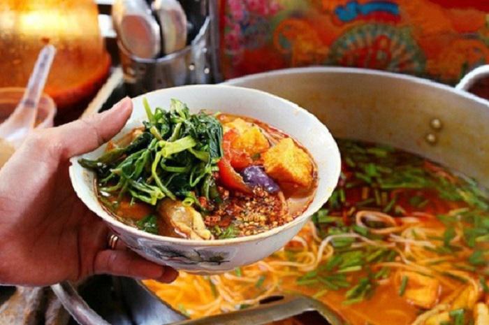 Điểm khác biệt giữa bún riêu Hà Nội với Sài Gòn